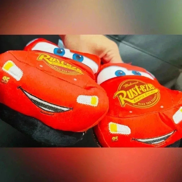 Lightning McQueen Slippers - Cars 13/1 LIGHT UP ON THE LIGHTS 👈🏻 - Picture 8 of 13